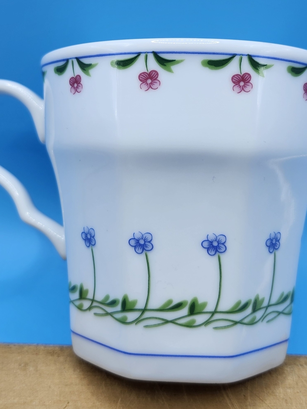 Mikasa Bali Hai Cups(5) L9405 (Christopher Stuart) 1990's cottage core flower